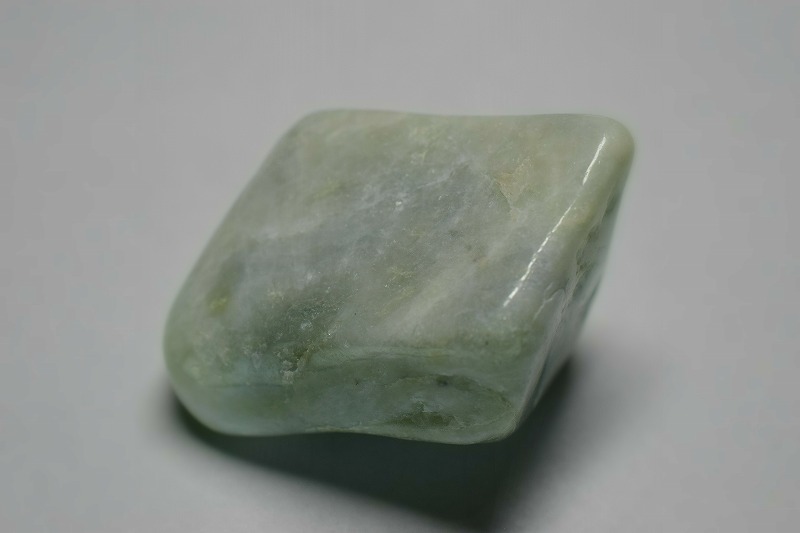 糸魚川産　翡翠原石