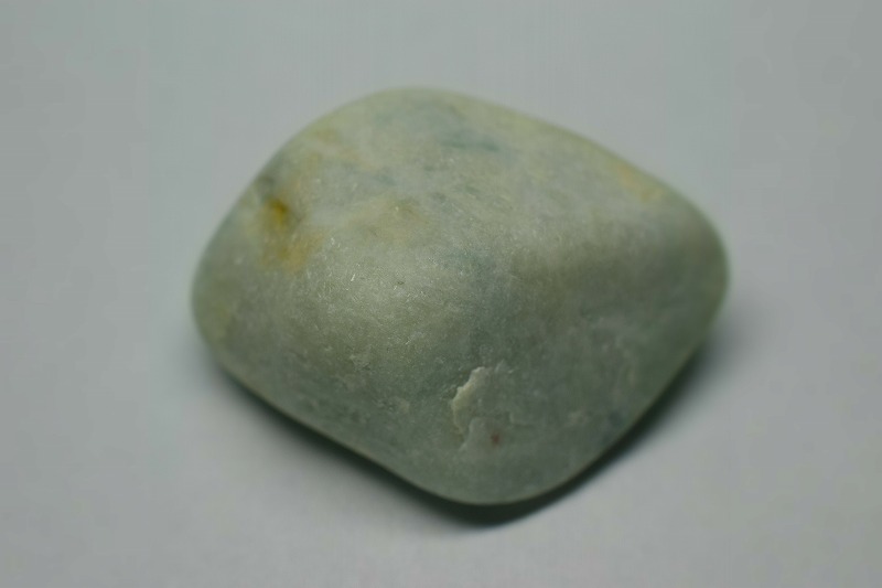 糸魚川産　翡翠原石