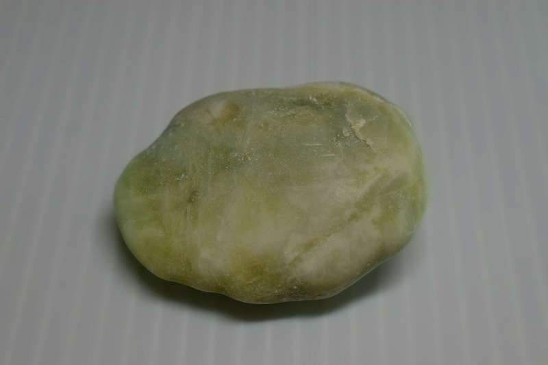 糸魚川産　翡翠原石　