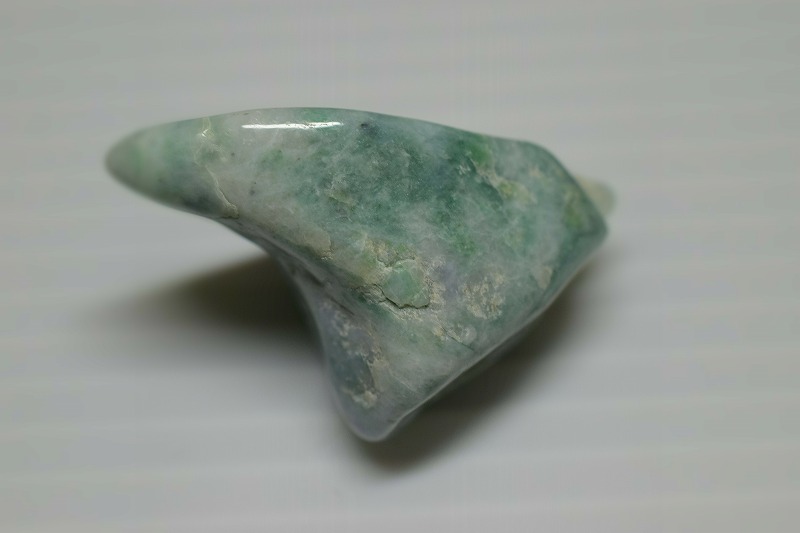 糸魚川産　翡翠原石