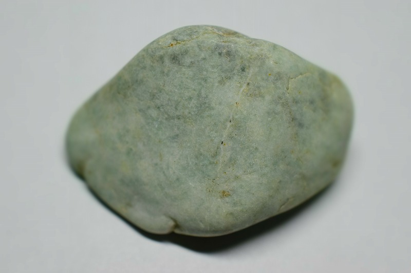 糸魚川産　翡翠原石