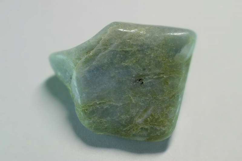 糸魚川産　翡翠原石