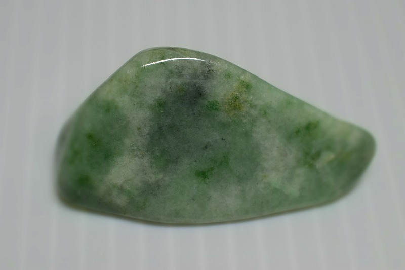 糸魚川産　翡翠原石