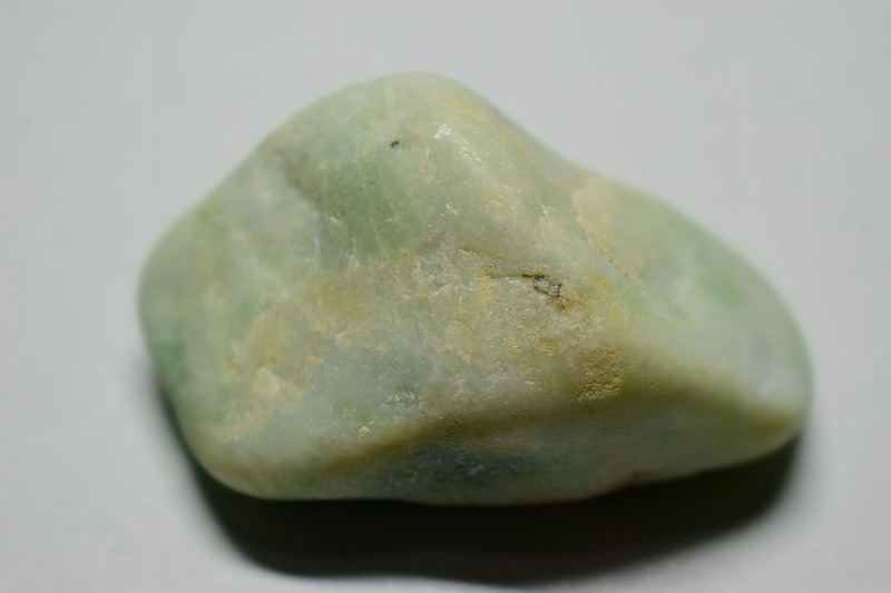 糸魚川産　翡翠原石