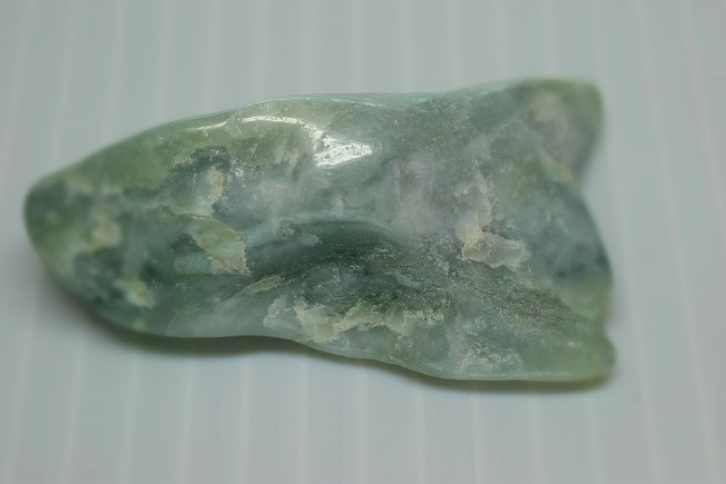 糸魚川産　翡翠原石