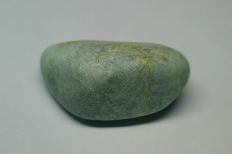 糸魚川産　翡翠原石
