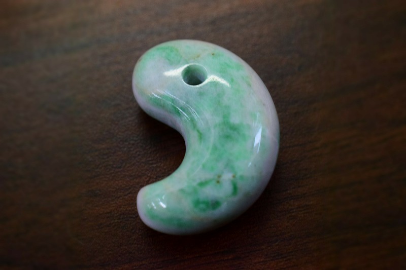 糸魚川産　勾玉  33mm