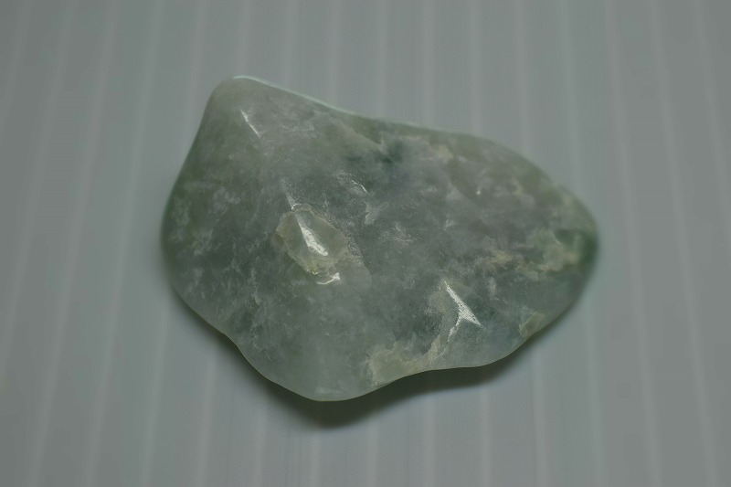 糸魚川産　翡翠原石