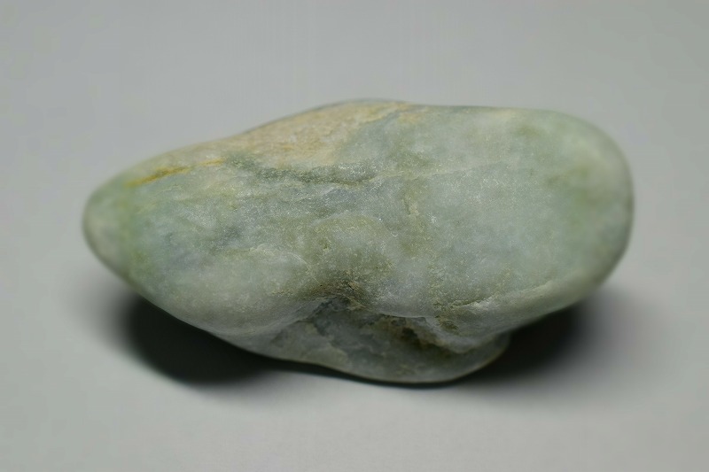 糸魚川産　翡翠原石