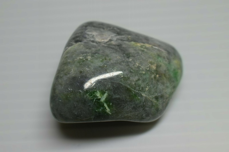 糸魚川産　翡翠原石