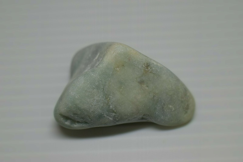 糸魚川産　翡翠原石