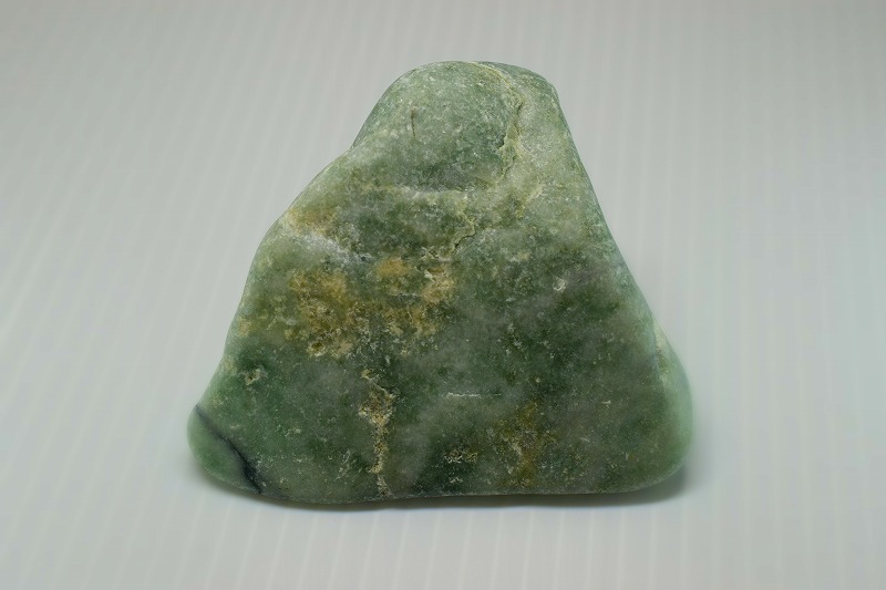 糸魚川産　翡翠原石