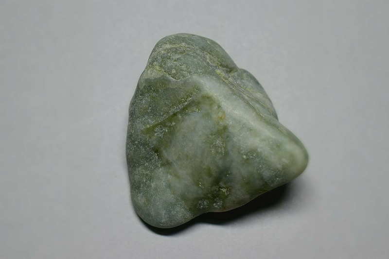 糸魚川産　翡翠原石
