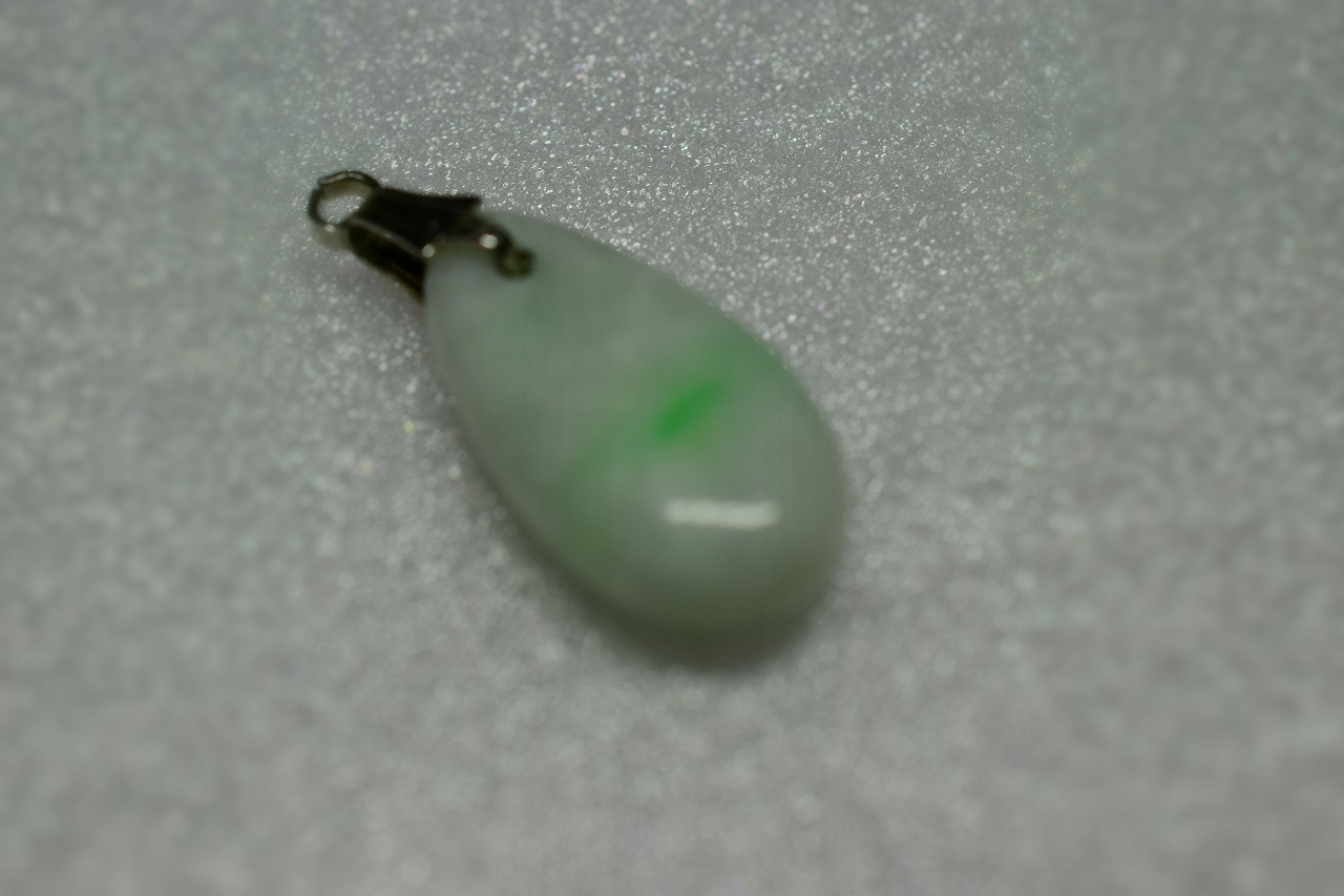 糸魚川産　ペンダントトップ