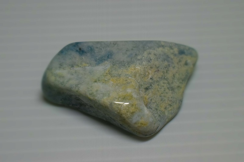 糸魚川産　翡翠原石