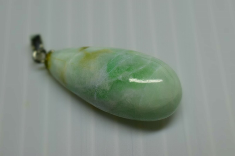 糸魚川産　ペンダントトップ