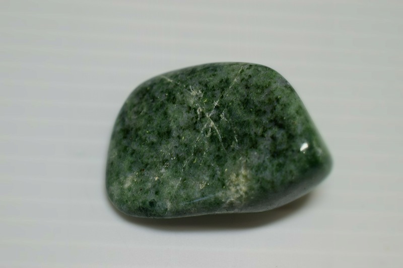 糸魚川産　翡翠原石