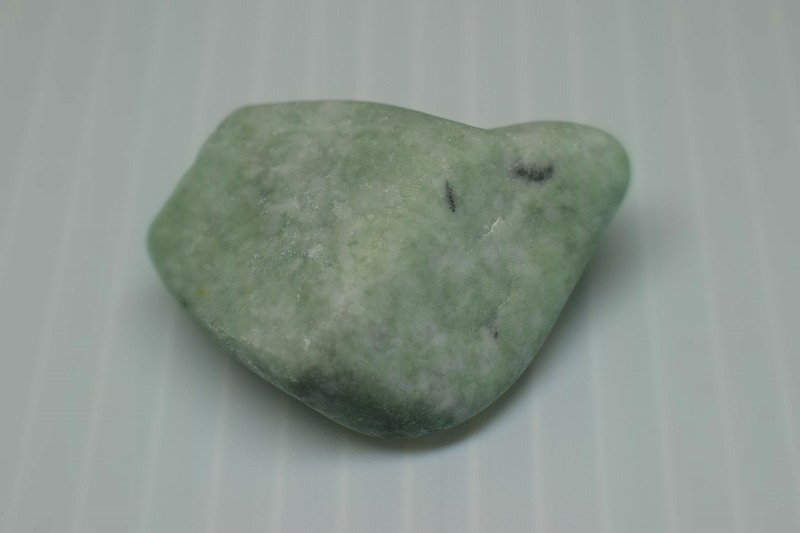 糸魚川産　翡翠原石