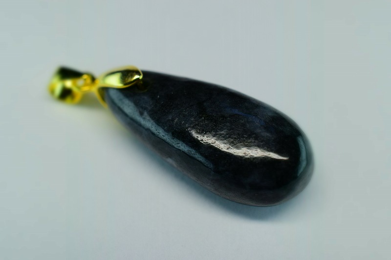 糸魚川産　ペンダントトップ