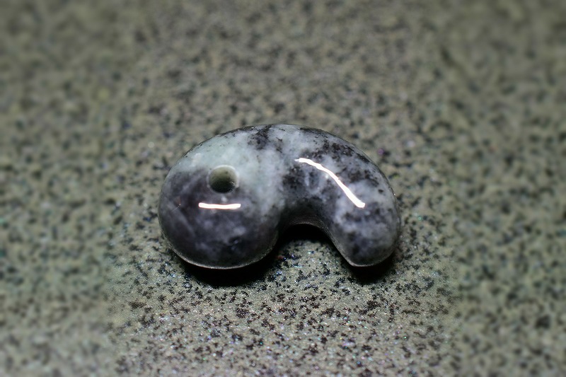 糸魚川産　勾玉　21mm