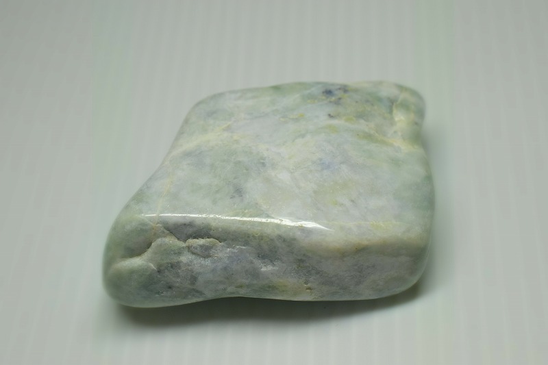 糸魚川産　翡翠原石