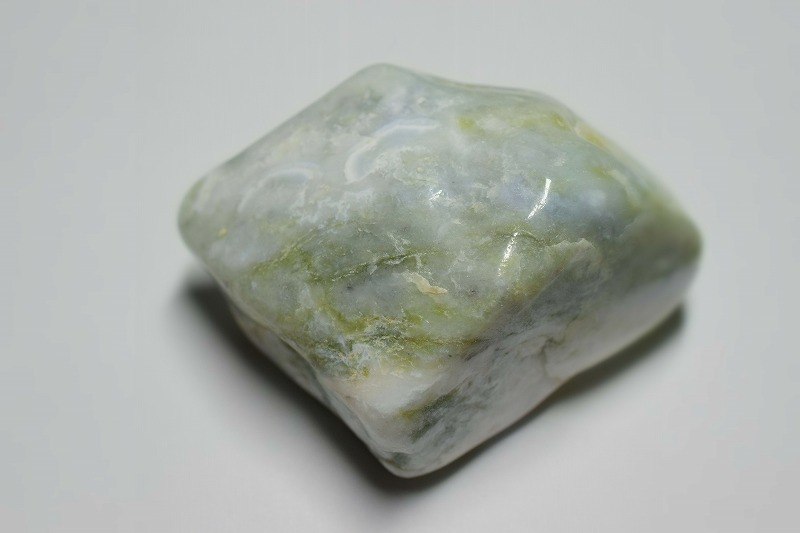 糸魚川産　翡翠原石