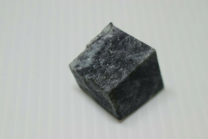 糸魚川産　翡翠原石
