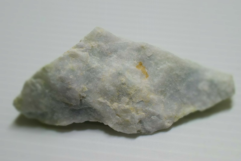 糸魚川産　翡翠原石