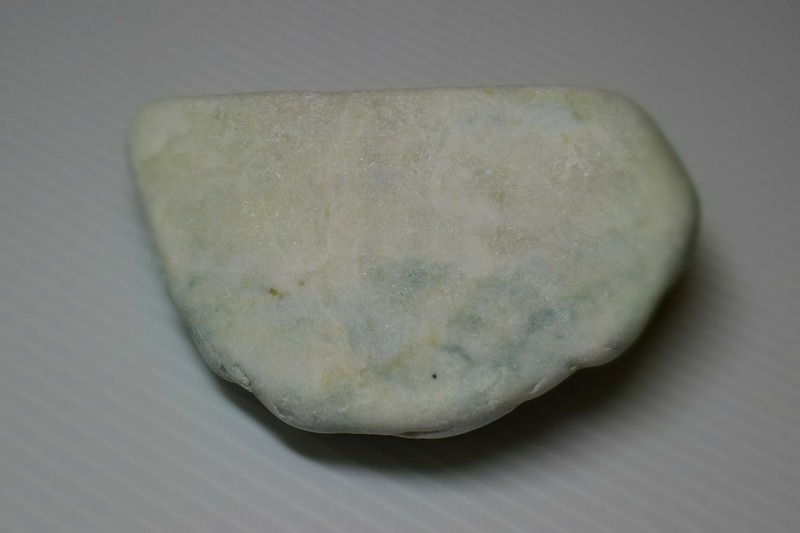 糸魚川産　翡翠原石