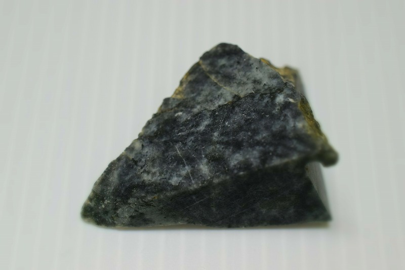 糸魚川産　翡翠原石　板