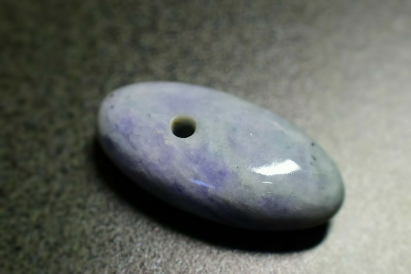 糸魚川産翡翠　大珠　37mm