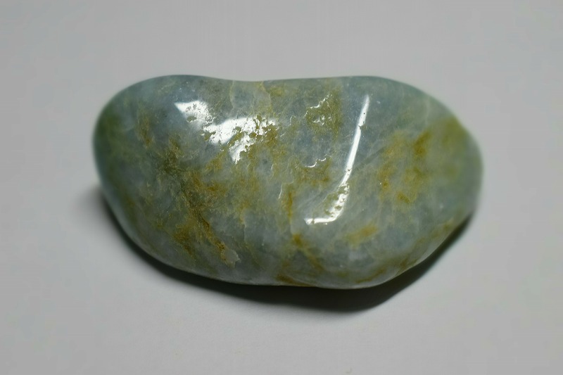 糸魚川産　翡翠原石