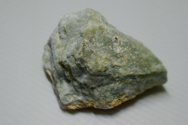 糸魚川産　翡翠原石