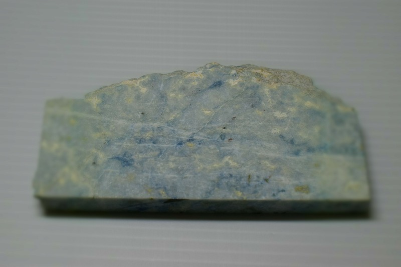 糸魚川産　翡翠原石　板
