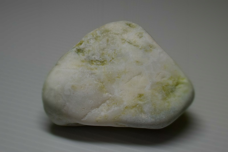 糸魚川産　翡翠原石