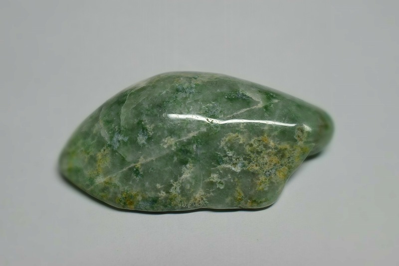 糸魚川産　翡翠原石　