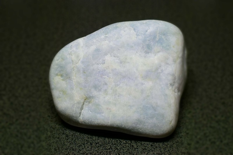 糸魚川産　翡翠原石　