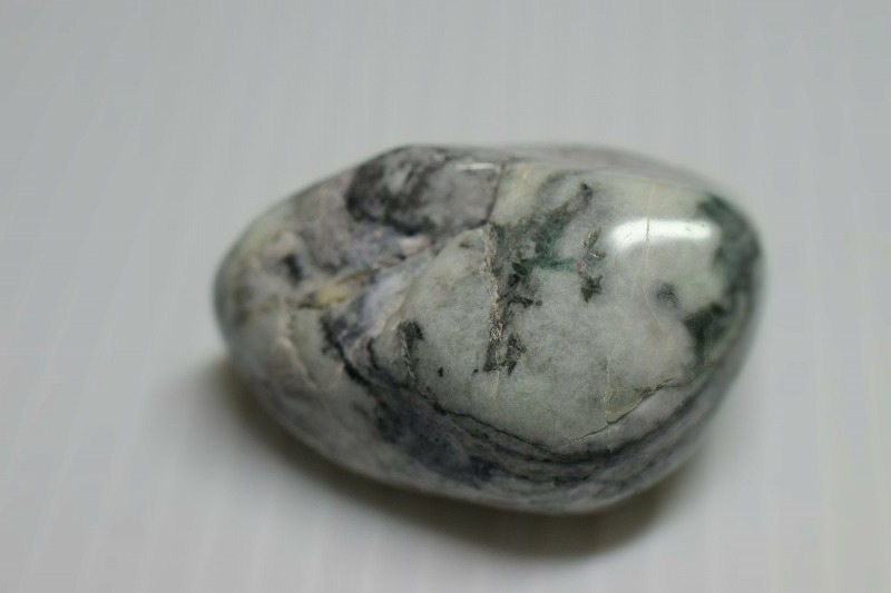 糸魚川産　翡翠原石