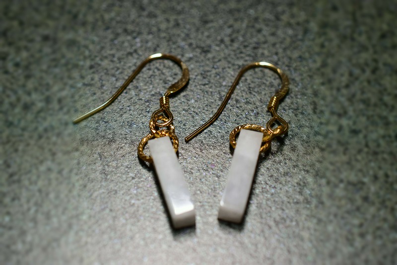 ピアス