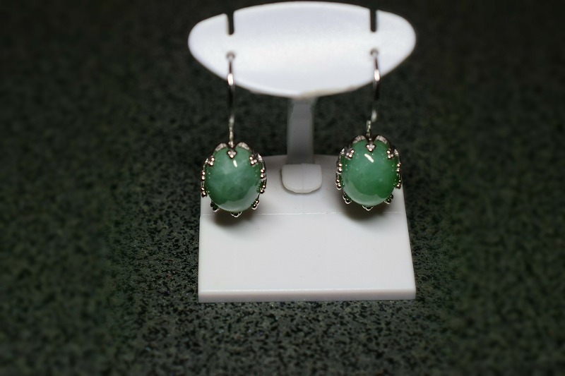 ピアス