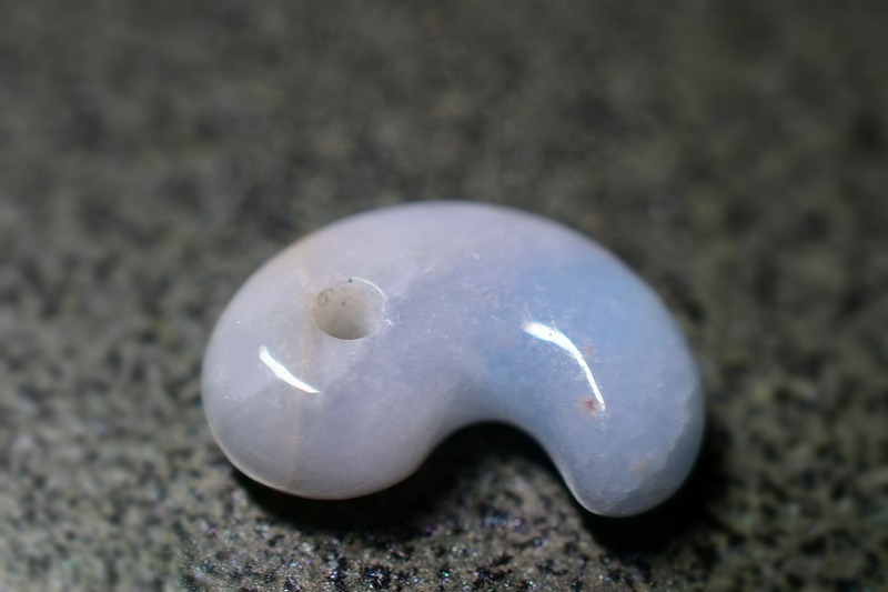 糸魚川産翡翠　勾玉　17mm