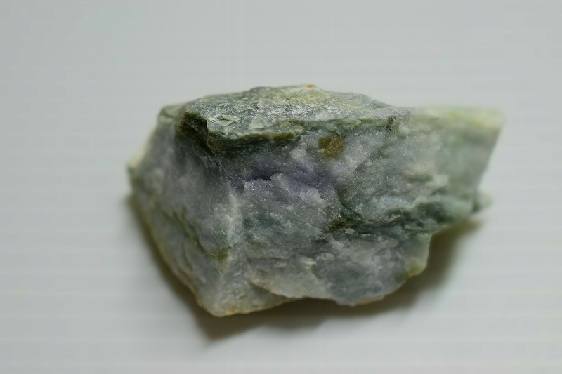 糸魚川産　翡翠原石