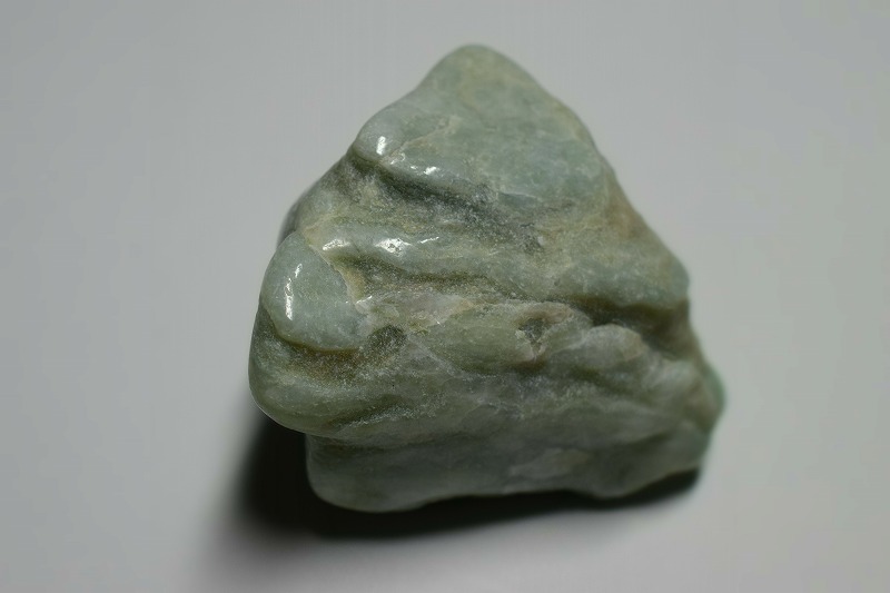 糸魚川産　翡翠原石