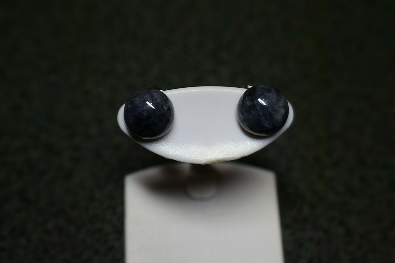 ピアス