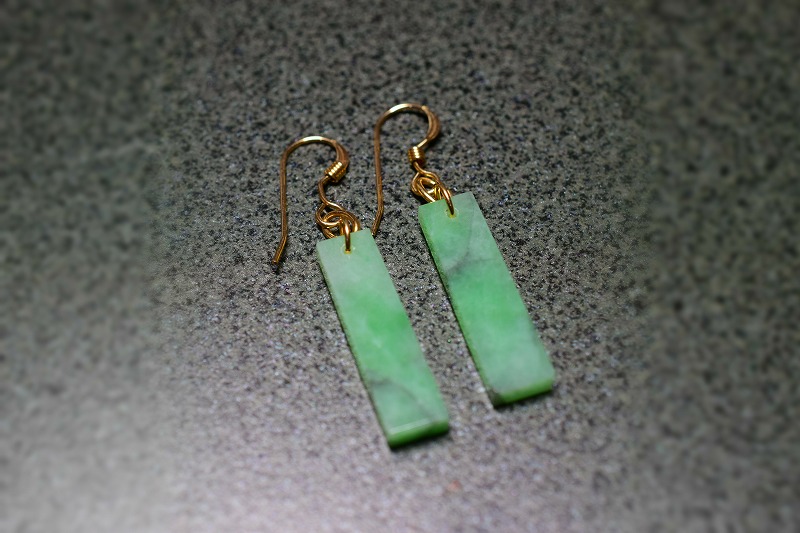 ピアス