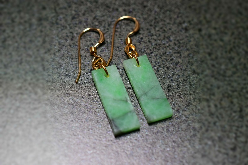 ピアス