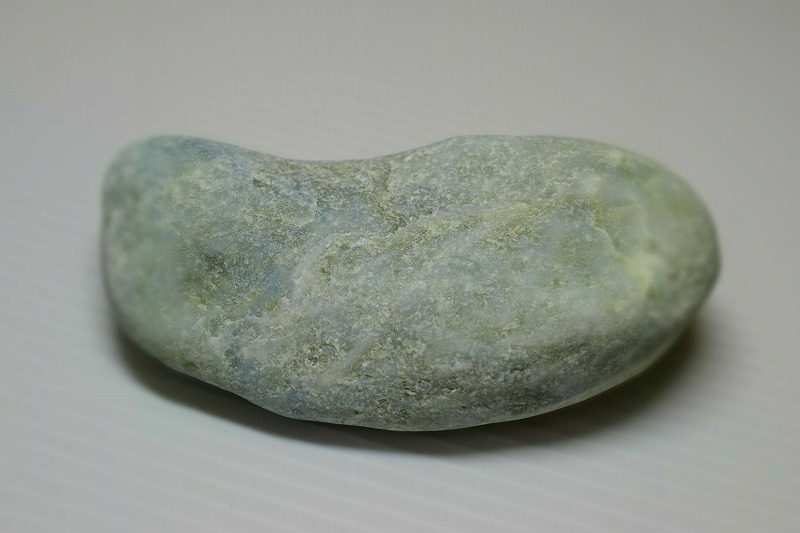 糸魚川産　翡翠原石