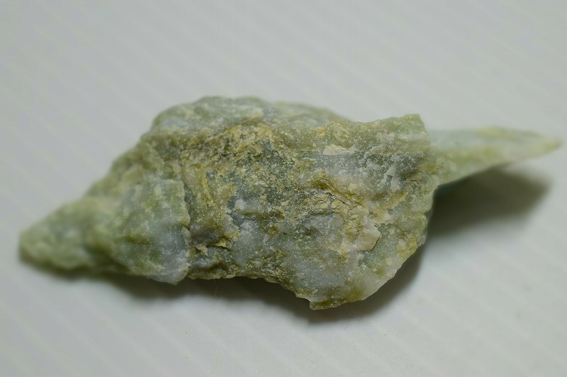 糸魚川産　翡翠原石