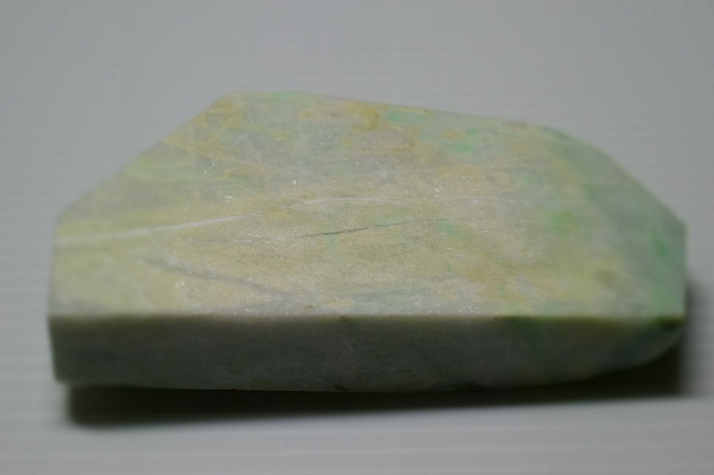 糸魚川産　翡翠原石　板