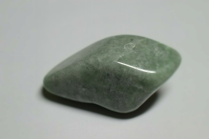 糸魚川産　翡翠原石